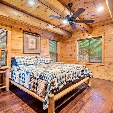 Relaxation Retreat - Pickleball Cabin - Wi-Fi, Fire Pit With Bar, Game Room, Hot Tub, Pool Access - Mins To Pf Sevierville Exteriér fotografie