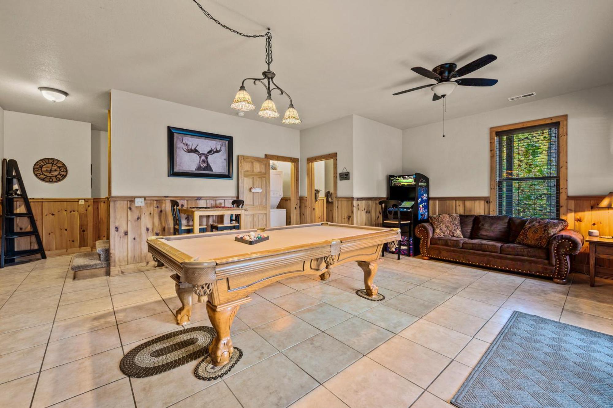 Relaxation Retreat - Pickleball Cabin - Wi-Fi, Fire Pit With Bar, Game Room, Hot Tub, Pool Access - Mins To Pf Sevierville Exteriér fotografie