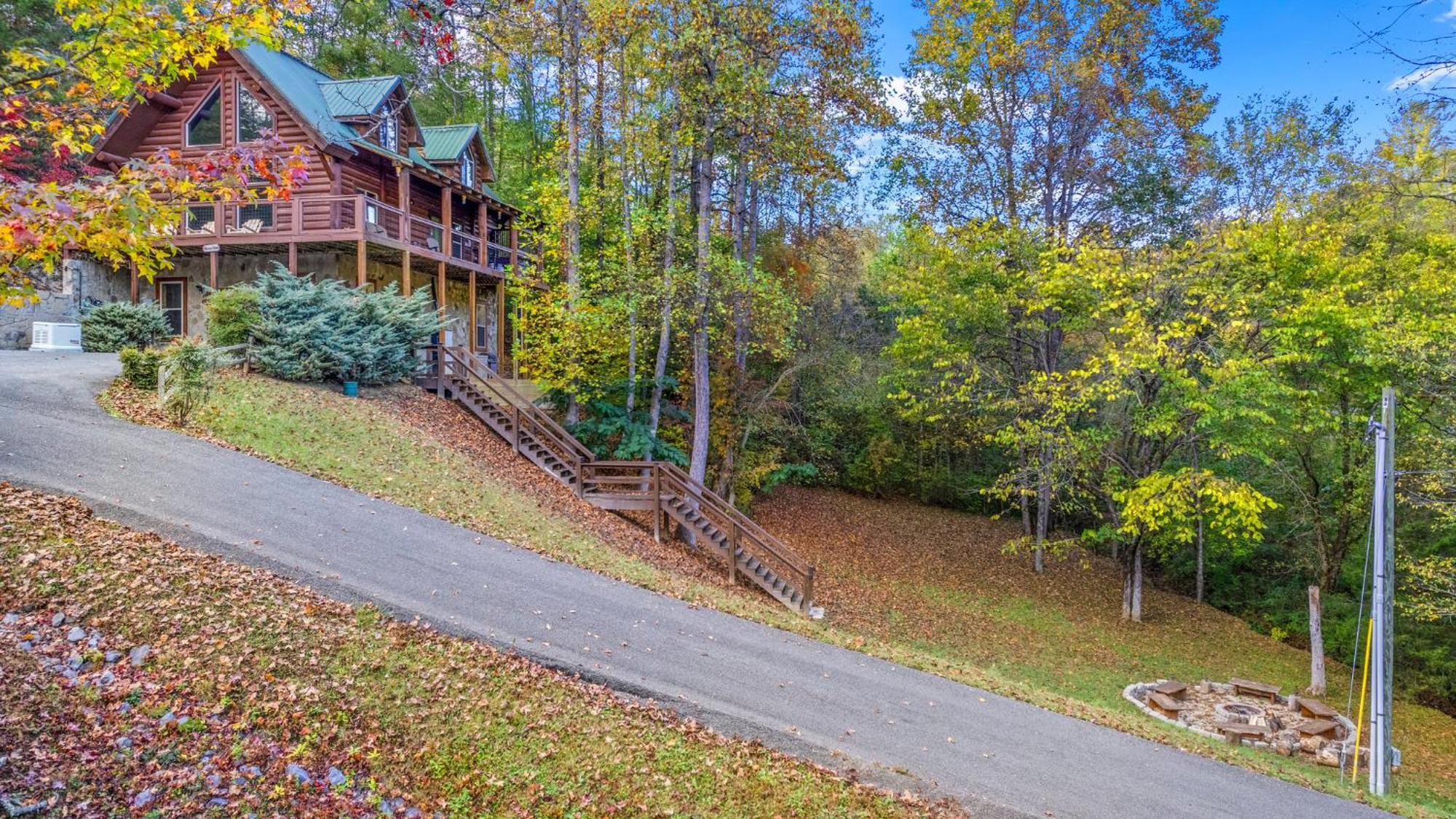 Relaxation Retreat - Pickleball Cabin - Wi-Fi, Fire Pit With Bar, Game Room, Hot Tub, Pool Access - Mins To Pf Sevierville Exteriér fotografie