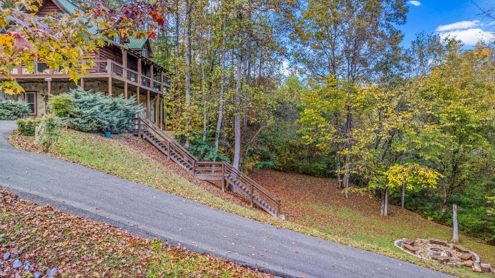 Relaxation Retreat - Pickleball Cabin - Wi-Fi, Fire Pit With Bar, Game Room, Hot Tub, Pool Access - Mins To Pf Sevierville Exteriér fotografie