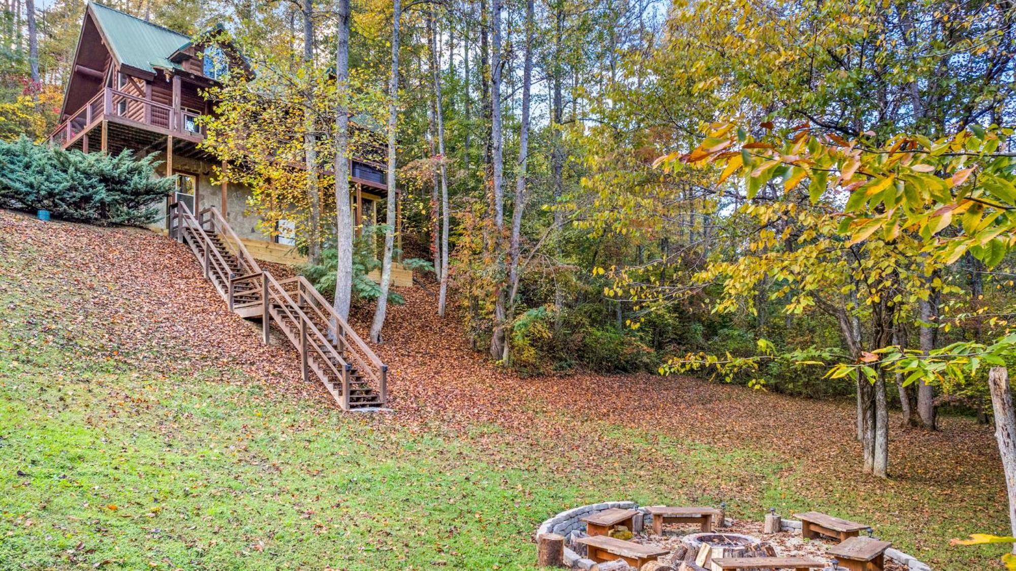 Relaxation Retreat - Pickleball Cabin - Wi-Fi, Fire Pit With Bar, Game Room, Hot Tub, Pool Access - Mins To Pf Sevierville Exteriér fotografie